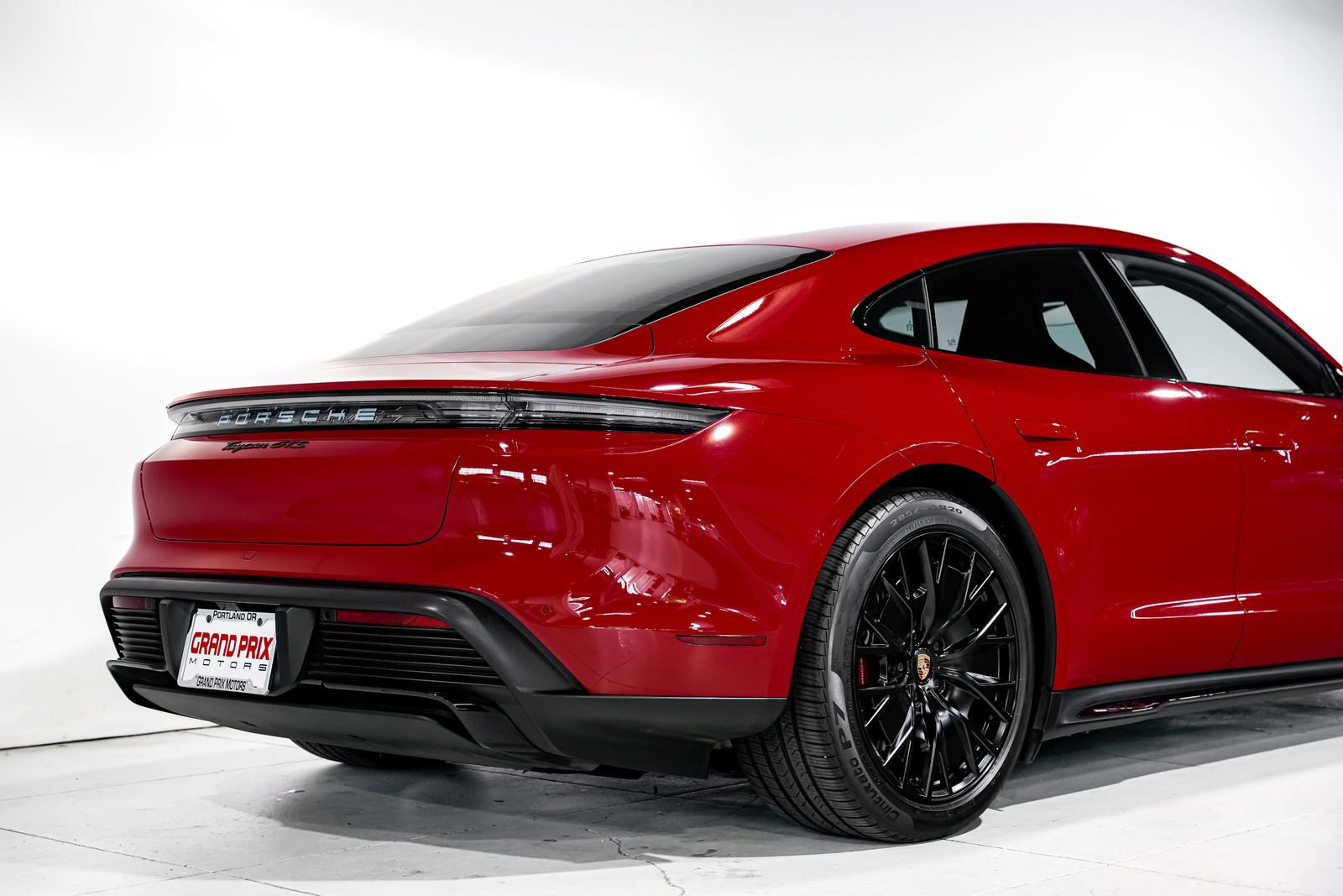 Used 2023 Porsche Taycan GTS AWD/4WD image 42