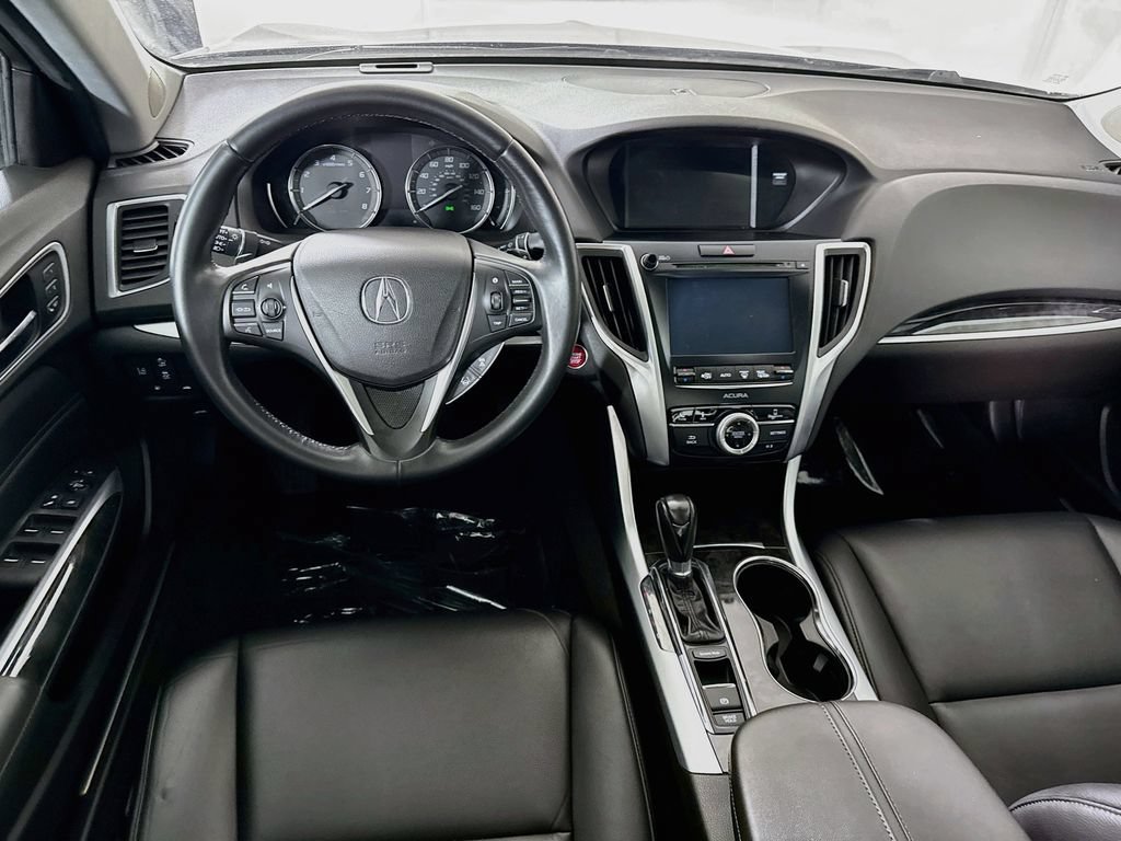 Used 2019 Acura TLX FWD image 3