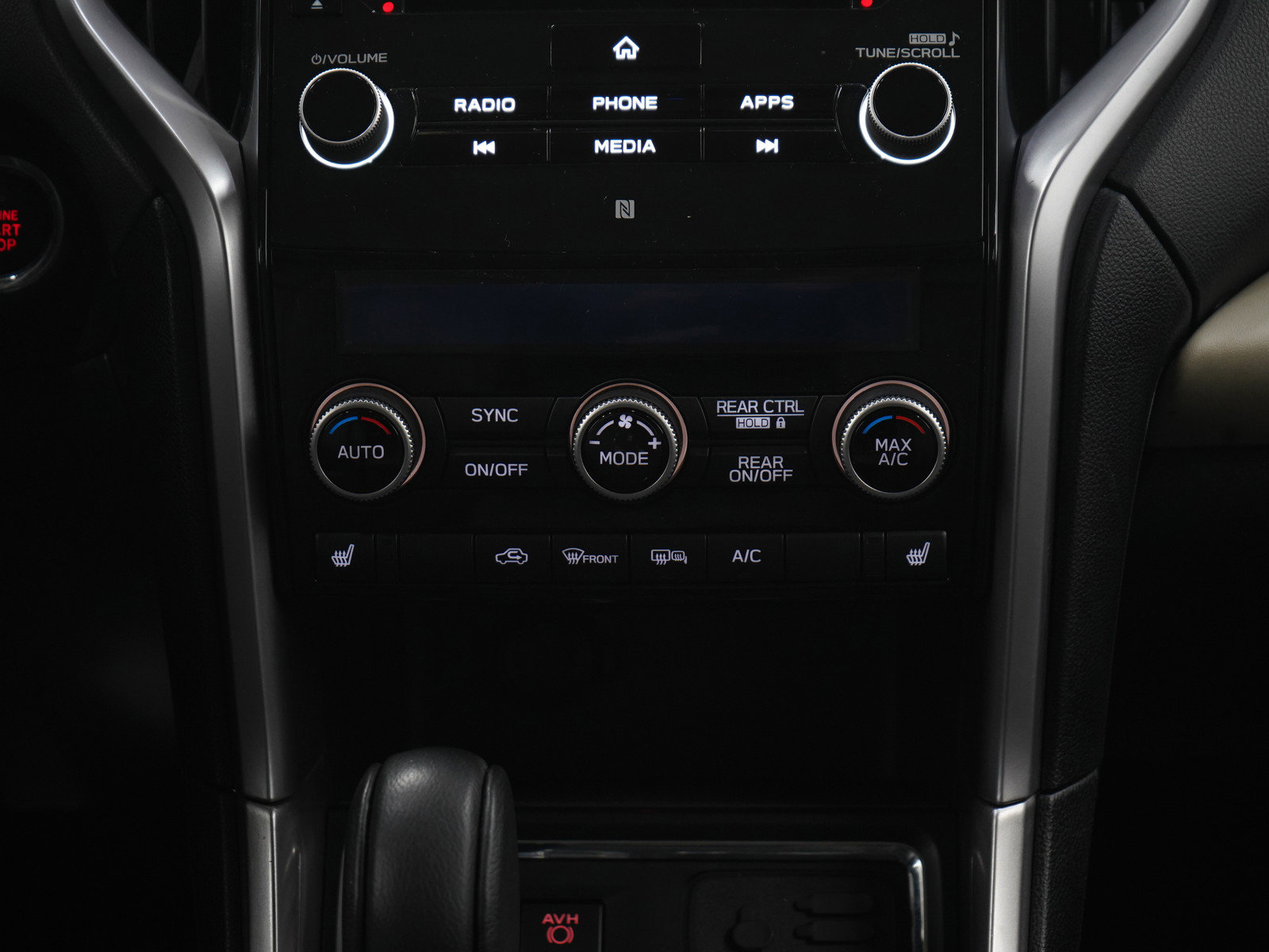 Used 2022 Subaru Ascent Limited image 17