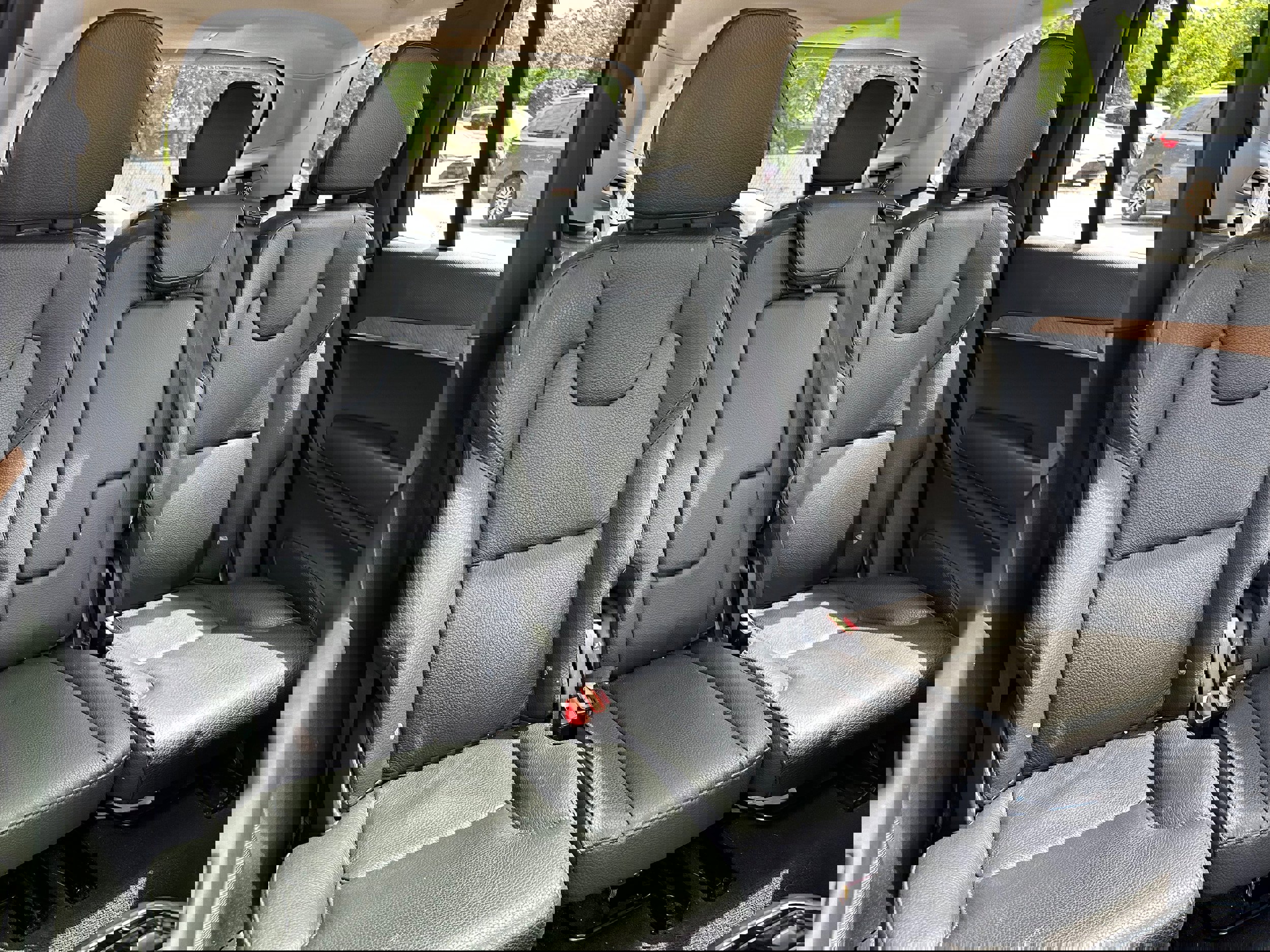 Certified 2023 Volvo XC90 T8 Core image 12