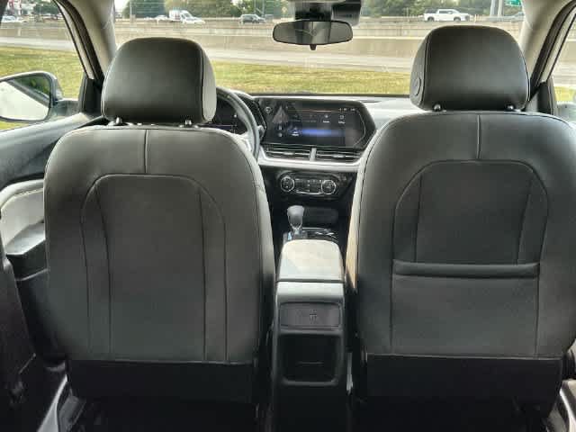 Used 2025 Chevrolet Trax ACTIV w/ Driver Confidence Package FWD image 13
