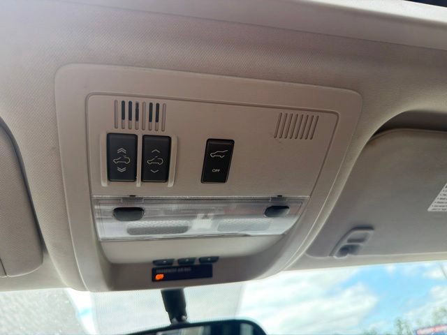 Used 2013 Chevrolet Suburban LTZ AWD/4WD image 28