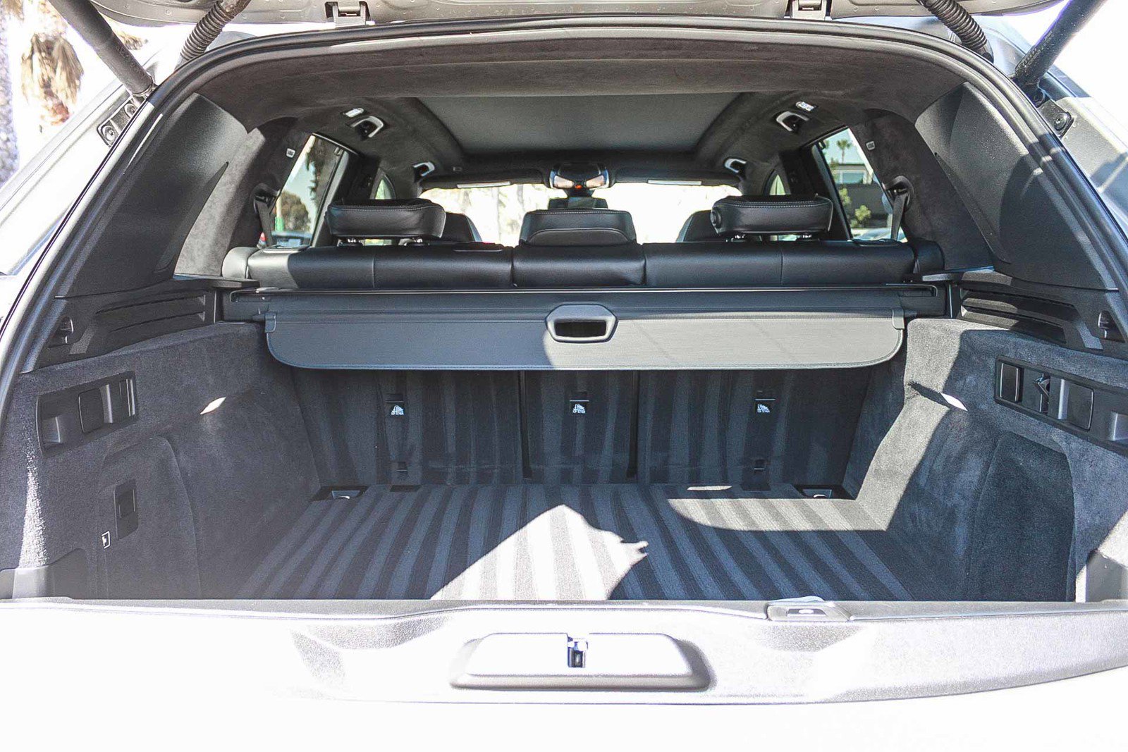 Used 2021 BMW X5 M w/ Executive Package AWD/4WD image 26