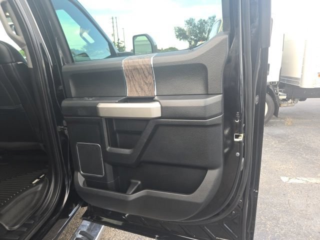 Used 2019 Ford F250 Lariat w/ Chrome Package AWD/4WD image 22