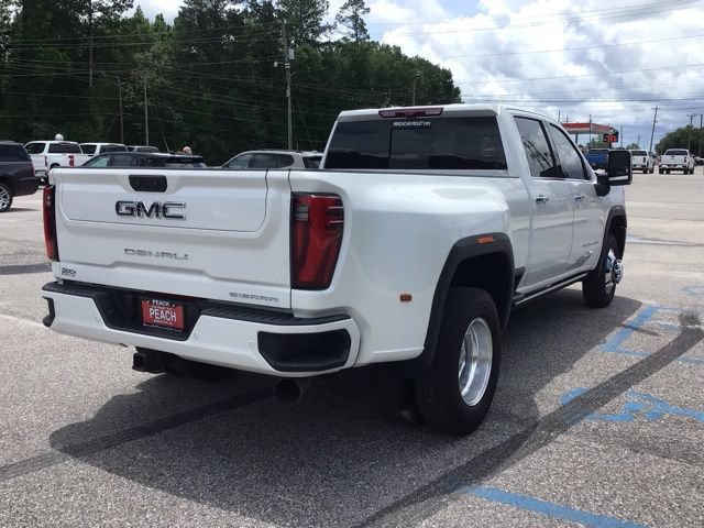 Used 2025 GMC Sierra 3500 Denali Ultimate AWD/4WD image 4