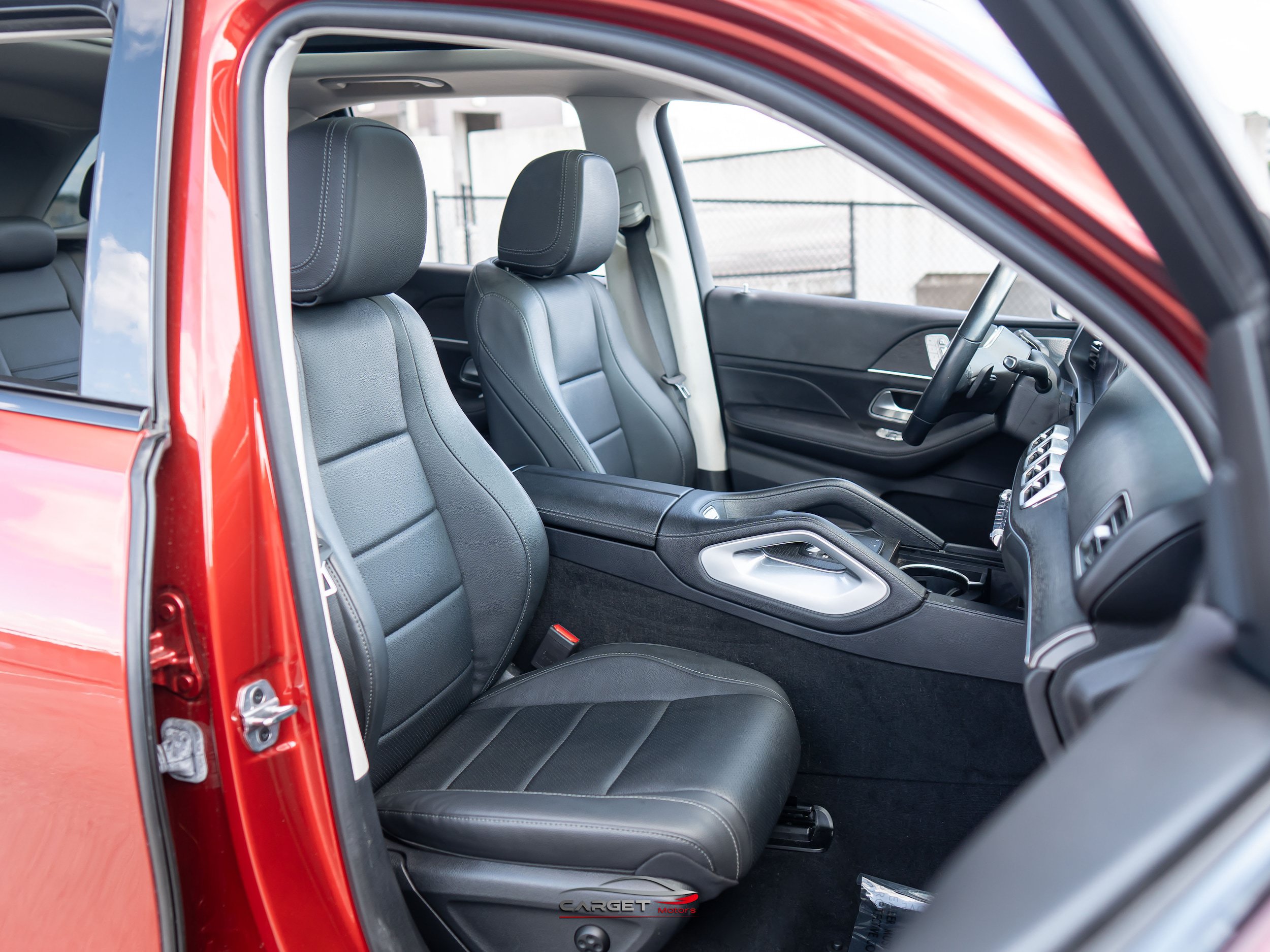 Used 2023 Mercedes-Benz GLE 350 w/ AMG Line Exterior image 17