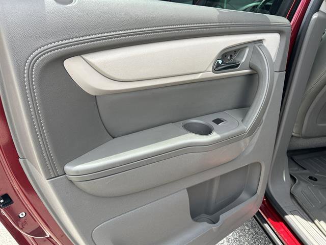 Used 2016 Chevrolet Traverse LT image 12
