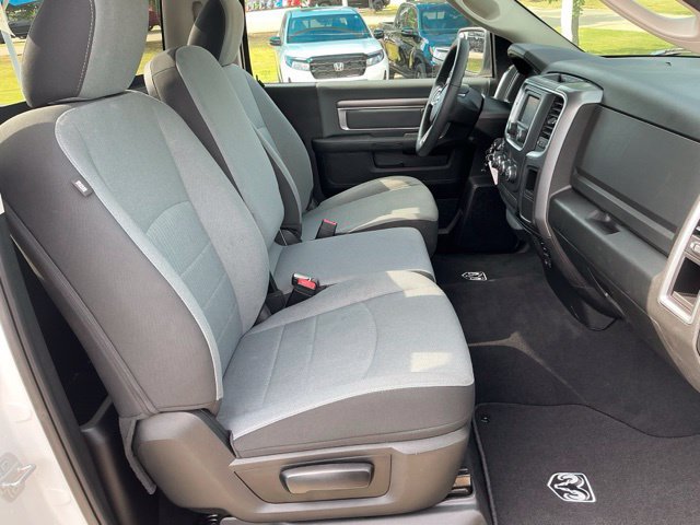 Used 2021 RAM 1500 Classic SLT AWD/4WD image 10