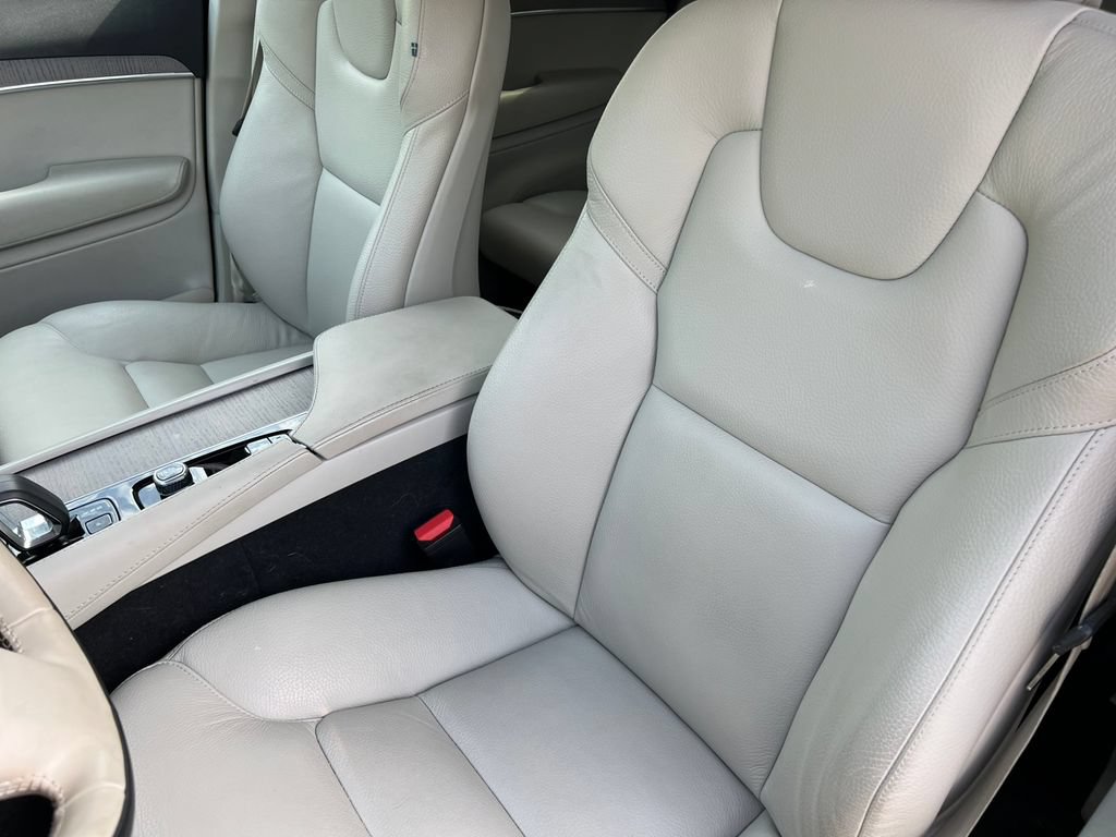 Used 2024 Volvo XC90 B6 Plus w/ Protection Package Premier AWD/4WD image 15