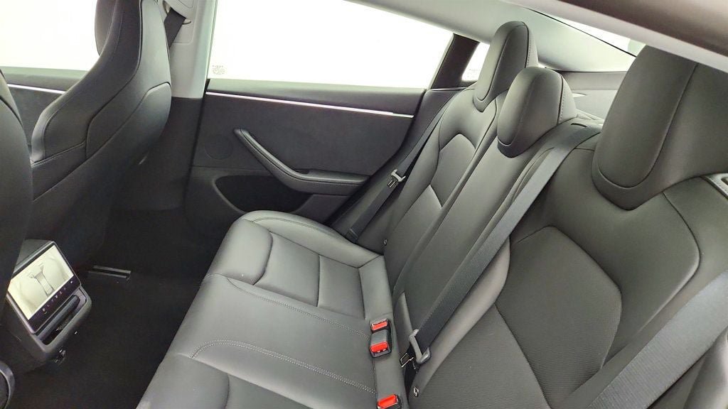 Used 2024 Tesla Model 3 Performance AWD/4WD image 25
