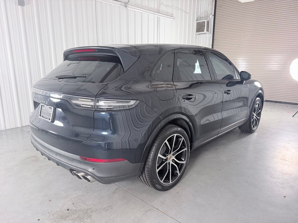 Used 2019 Porsche Cayenne S AWD/4WD image 5