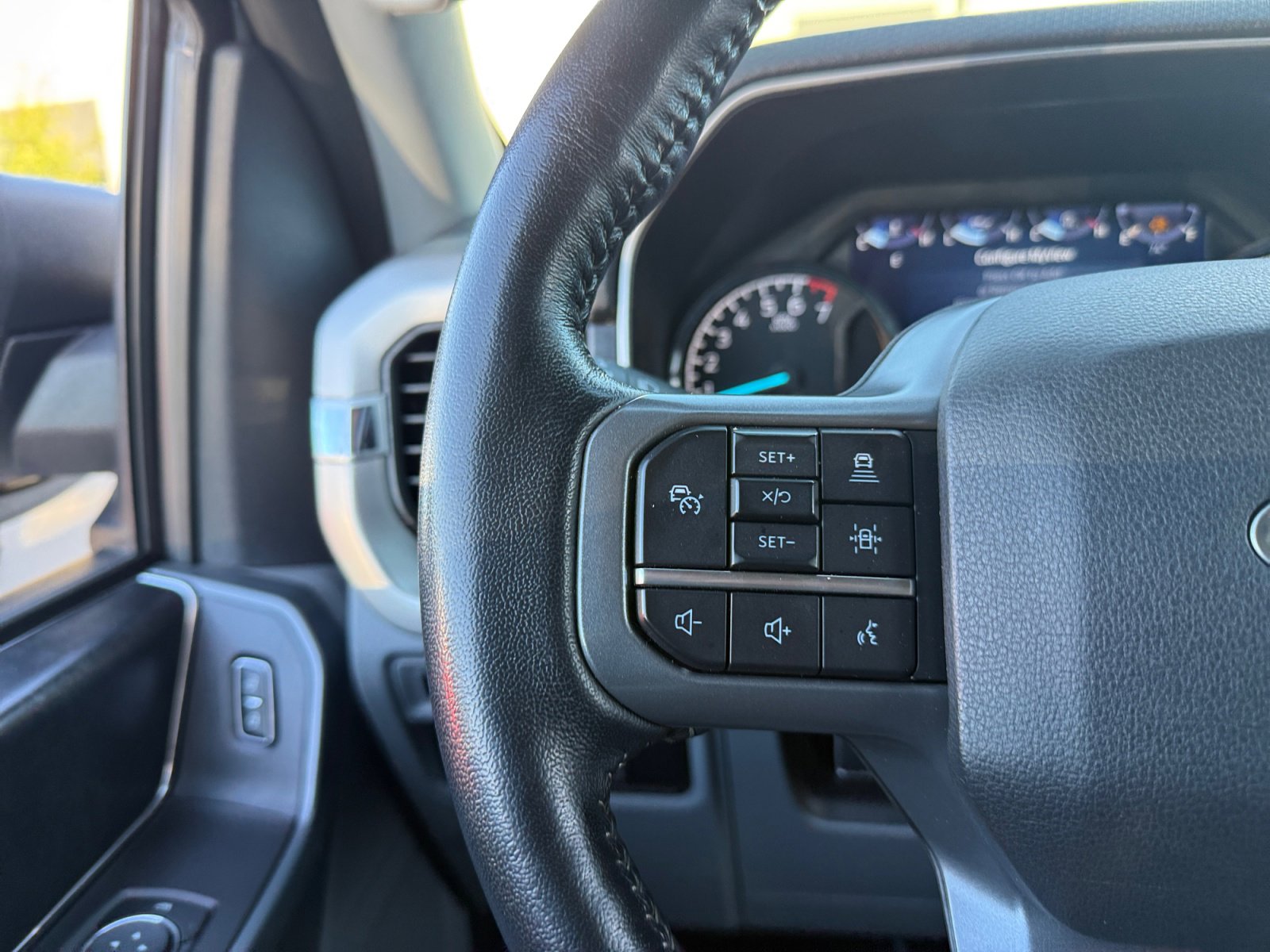 Used 2021 Ford F150 XLT w/ Equipment Group 302A High AWD/4WD image 19