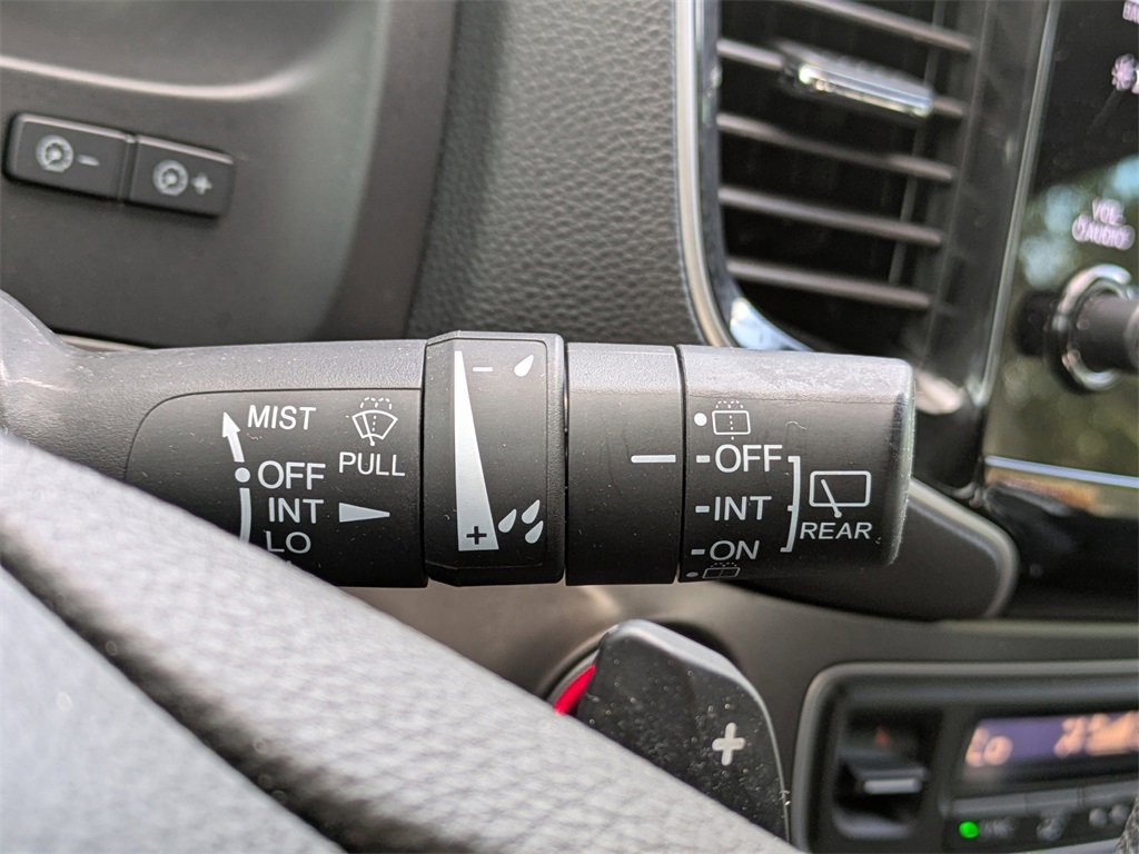 Used 2022 Honda Pilot Sport image 37