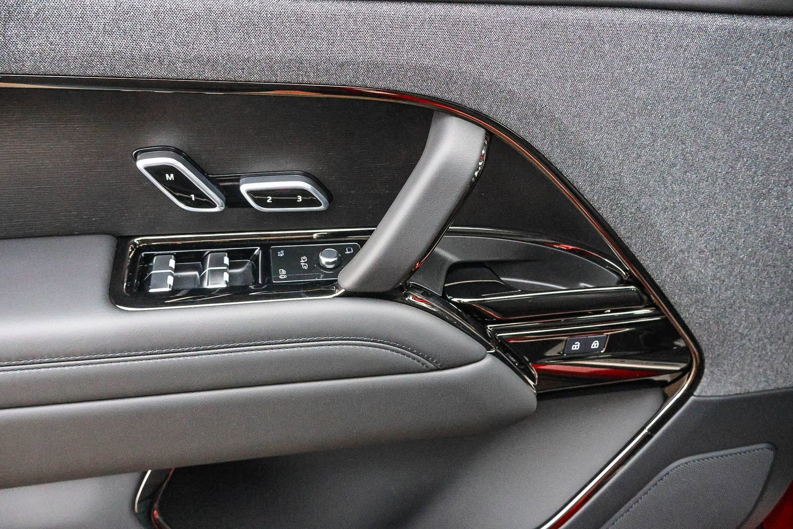 New 2026 Land Rover Range Rover Sport Dynamic SE image 31