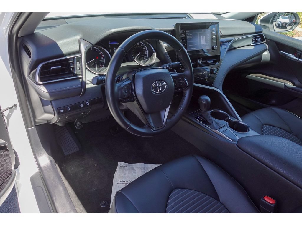 Used 2023 Toyota Camry SE FWD image 10