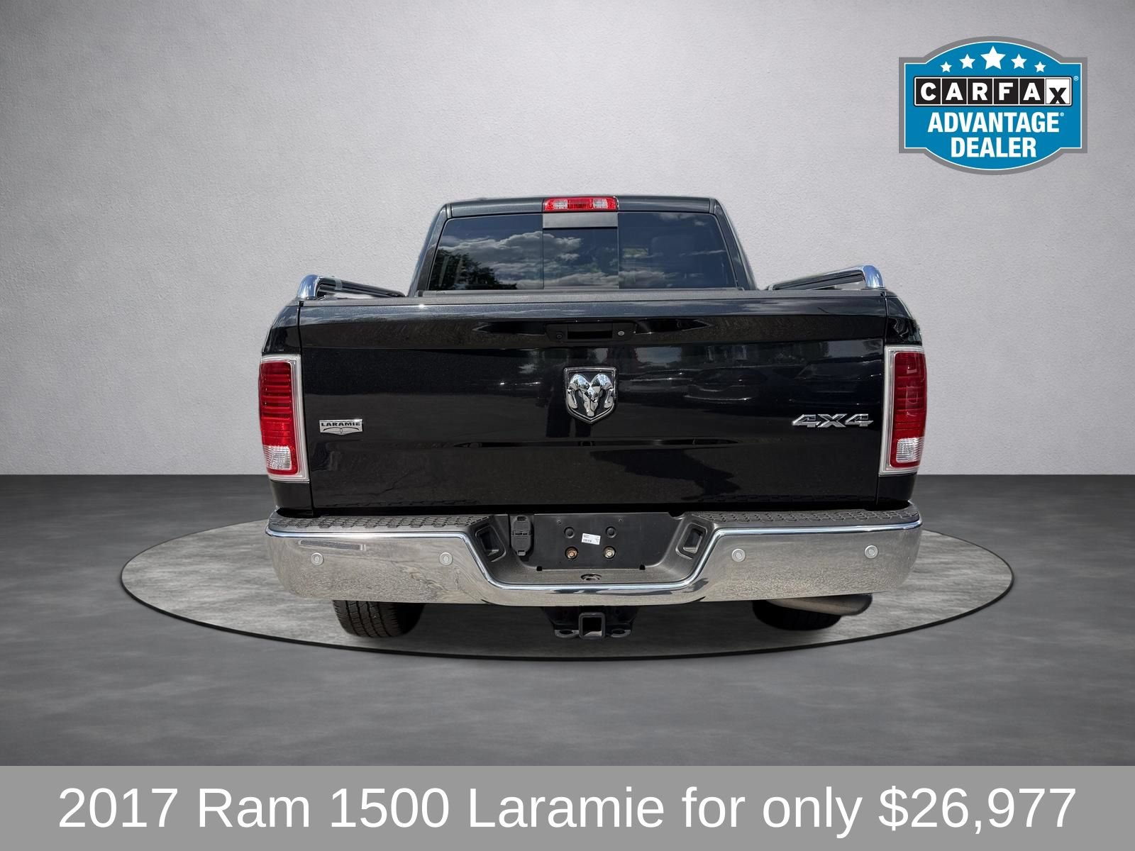 Used 2017 RAM 1500 Laramie w/ Convenience Group AWD/4WD image 7
