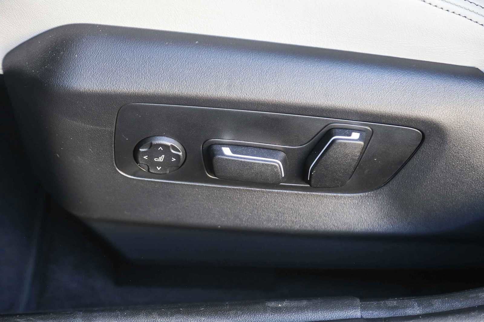 New 2026 BMW M5 w/ Executive Package image 18