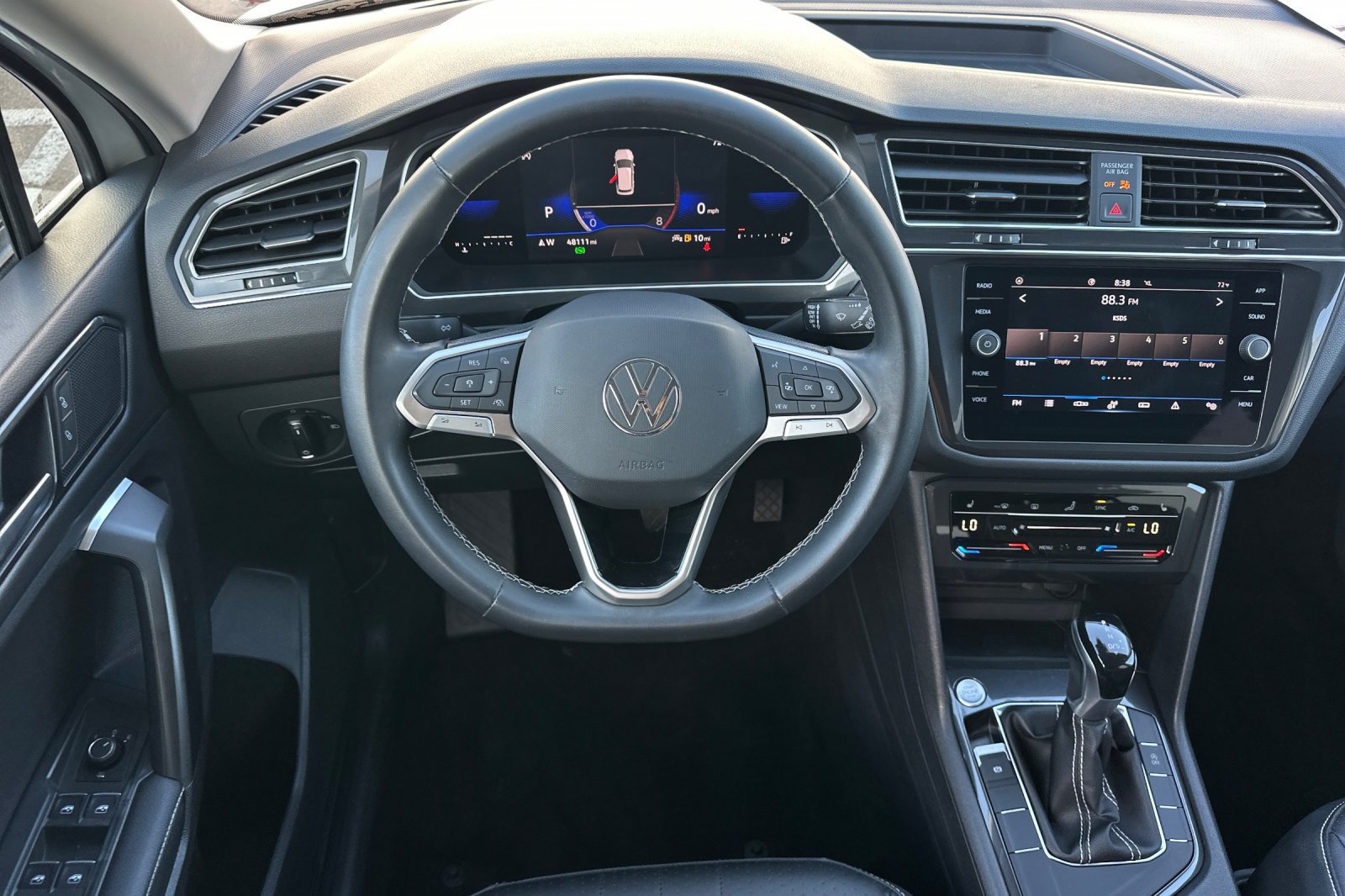 Used 2023 Volkswagen Tiguan SE FWD image 14
