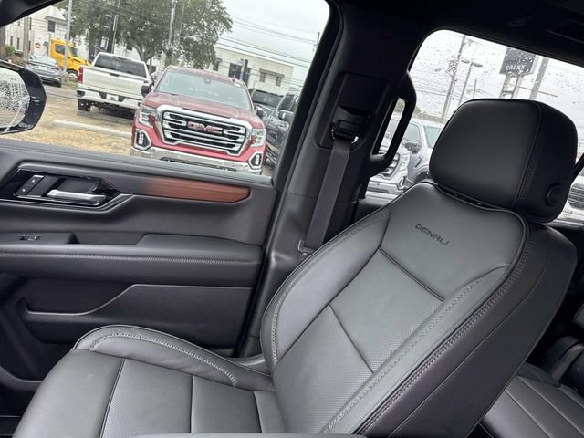 Used 2026 GMC Yukon XL Denali w/ Sun & Power Step Package RWD image 21