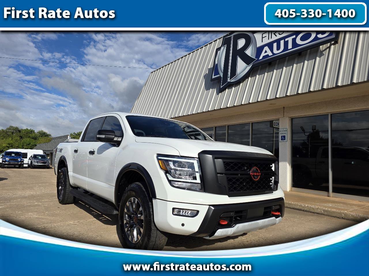Used 2024 Nissan Titan PRO-4X w/ Pro-4x Convenience Package image 1