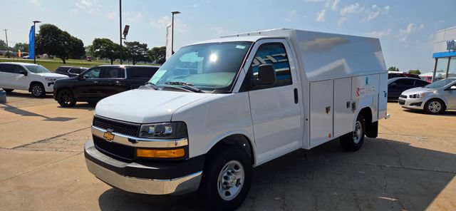 New 2026 Chevrolet Express 3500 w/ Power Convenience Package RWD image 6