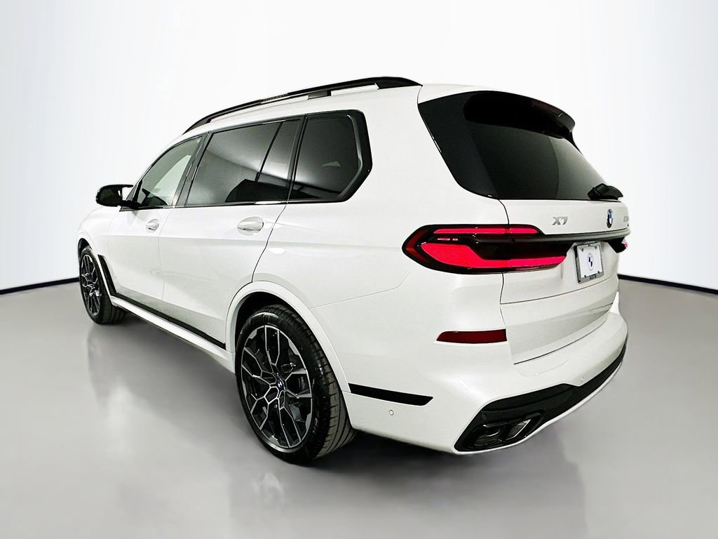 New 2026 BMW X7 M60i image 7