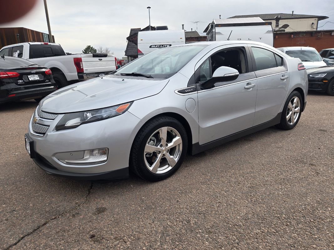 Used 2015 Chevrolet Volt Premium w/ Premium Trim Package image 3