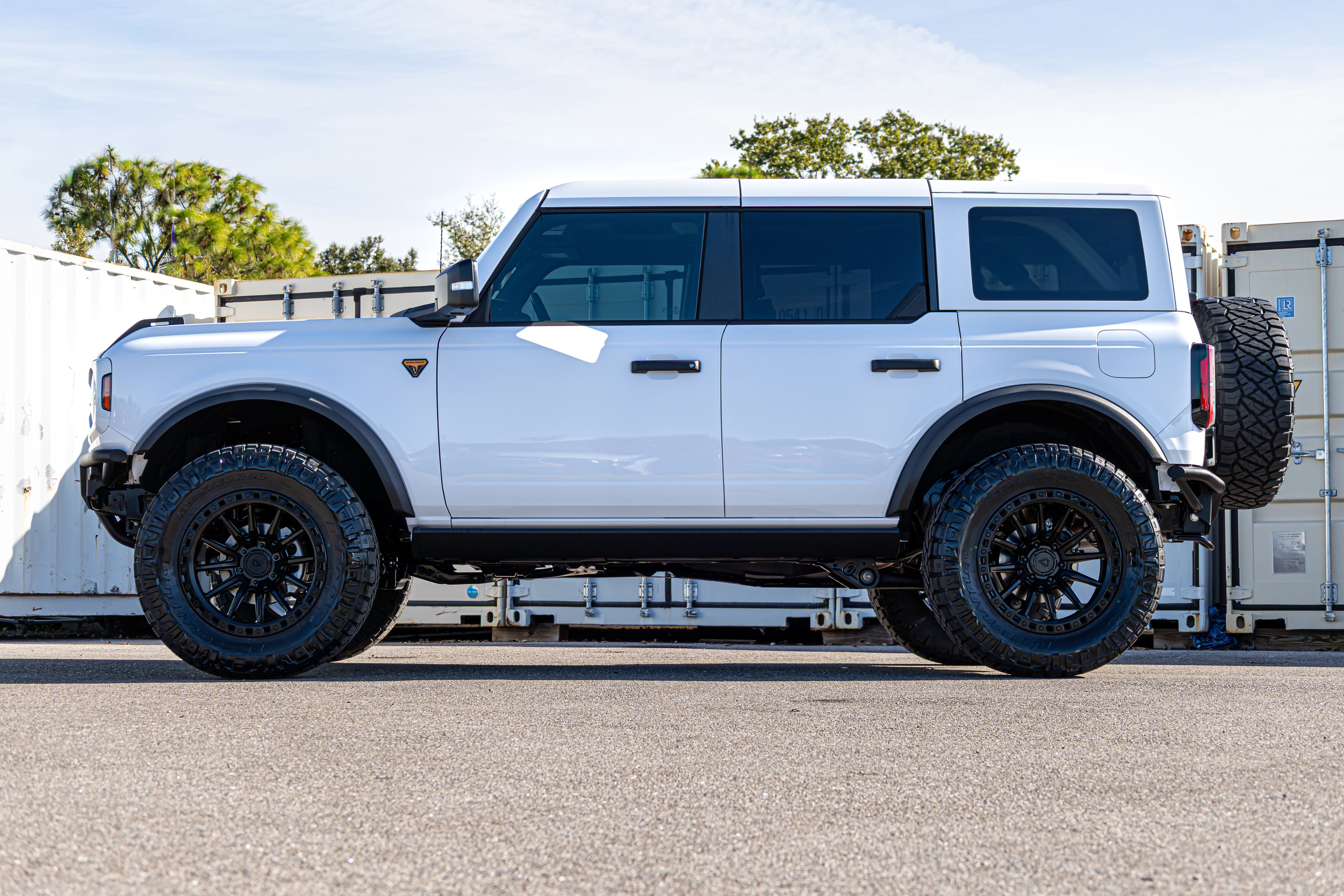 New 2025 Ford Bronco Badlands image 7