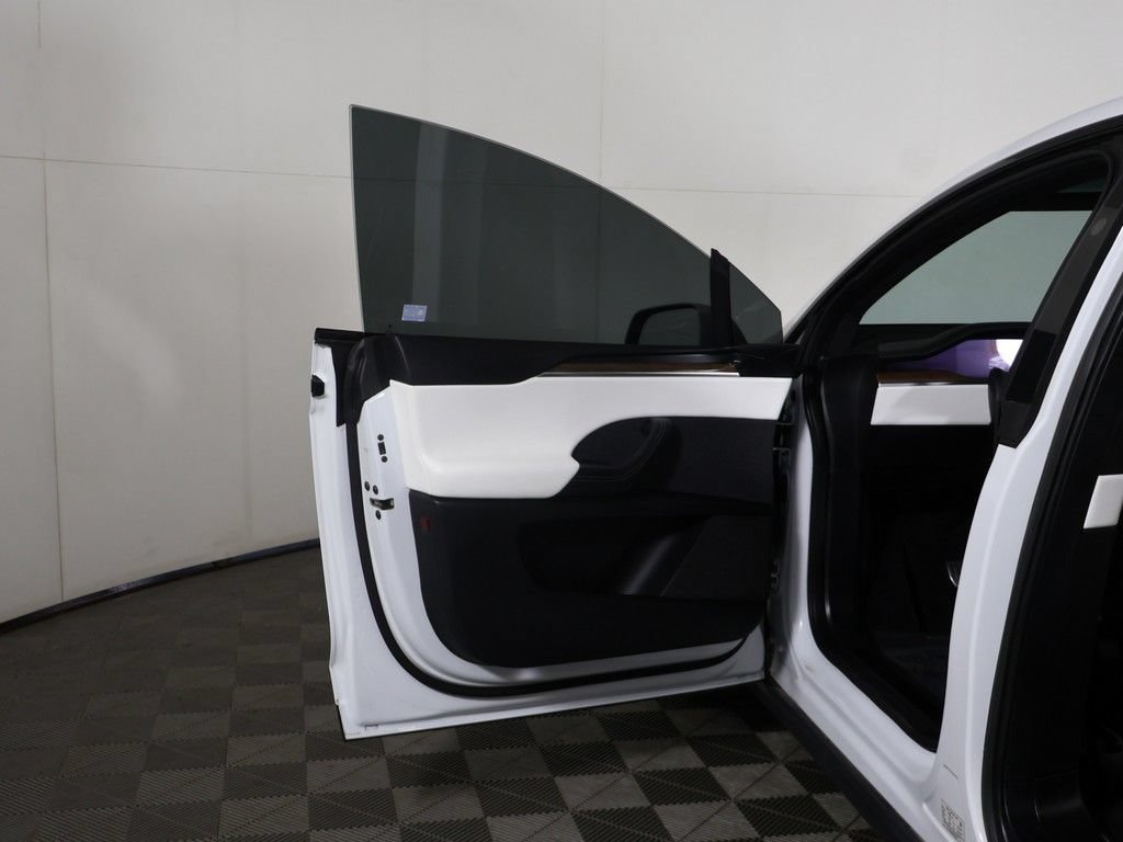 Used 2022 Tesla Model X AWD/4WD image 21