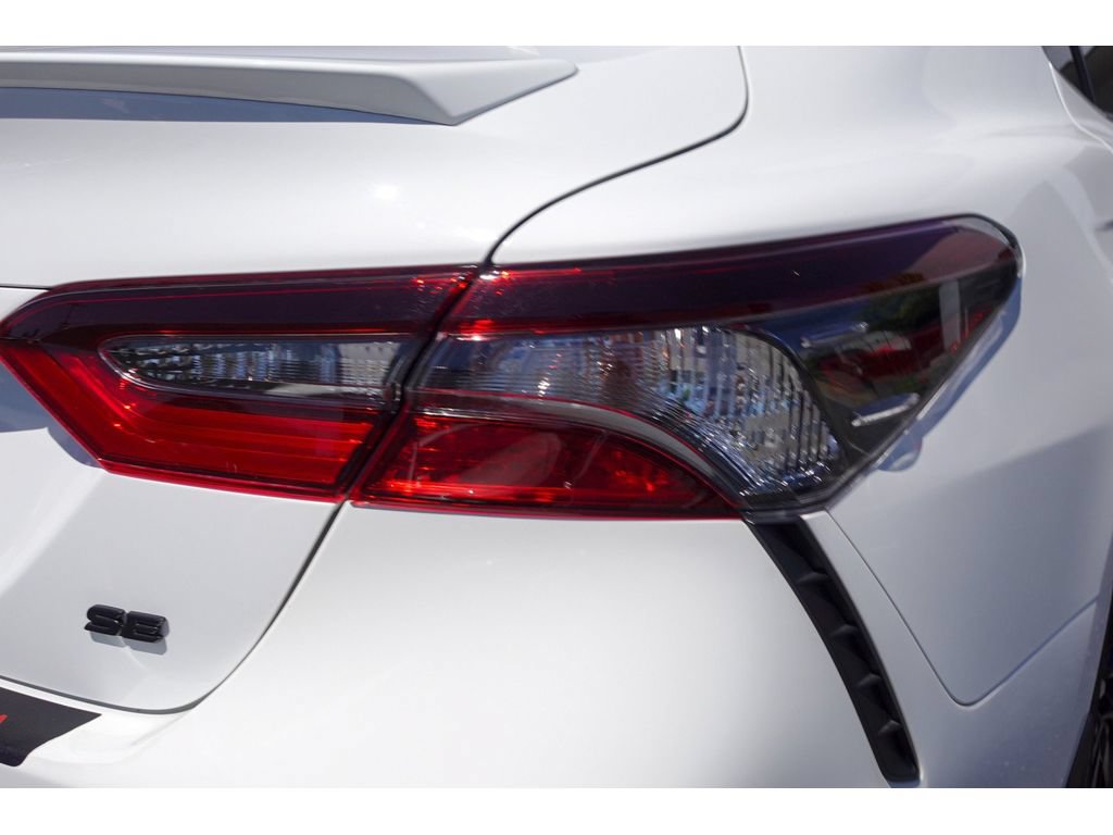 Used 2023 Toyota Camry SE FWD image 6