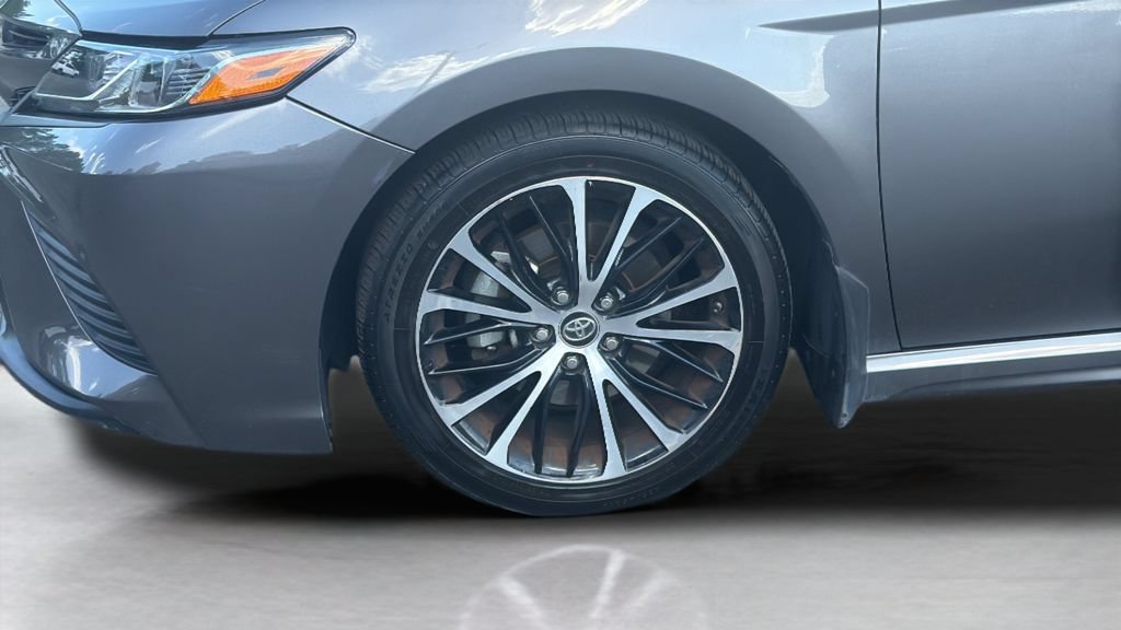 Used 2019 Toyota Camry SE FWD image 9