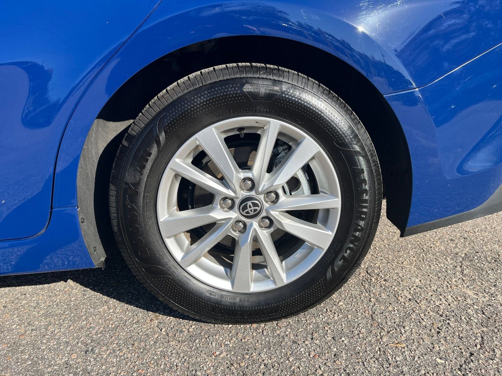 Used 2025 Toyota Camry LE image 24