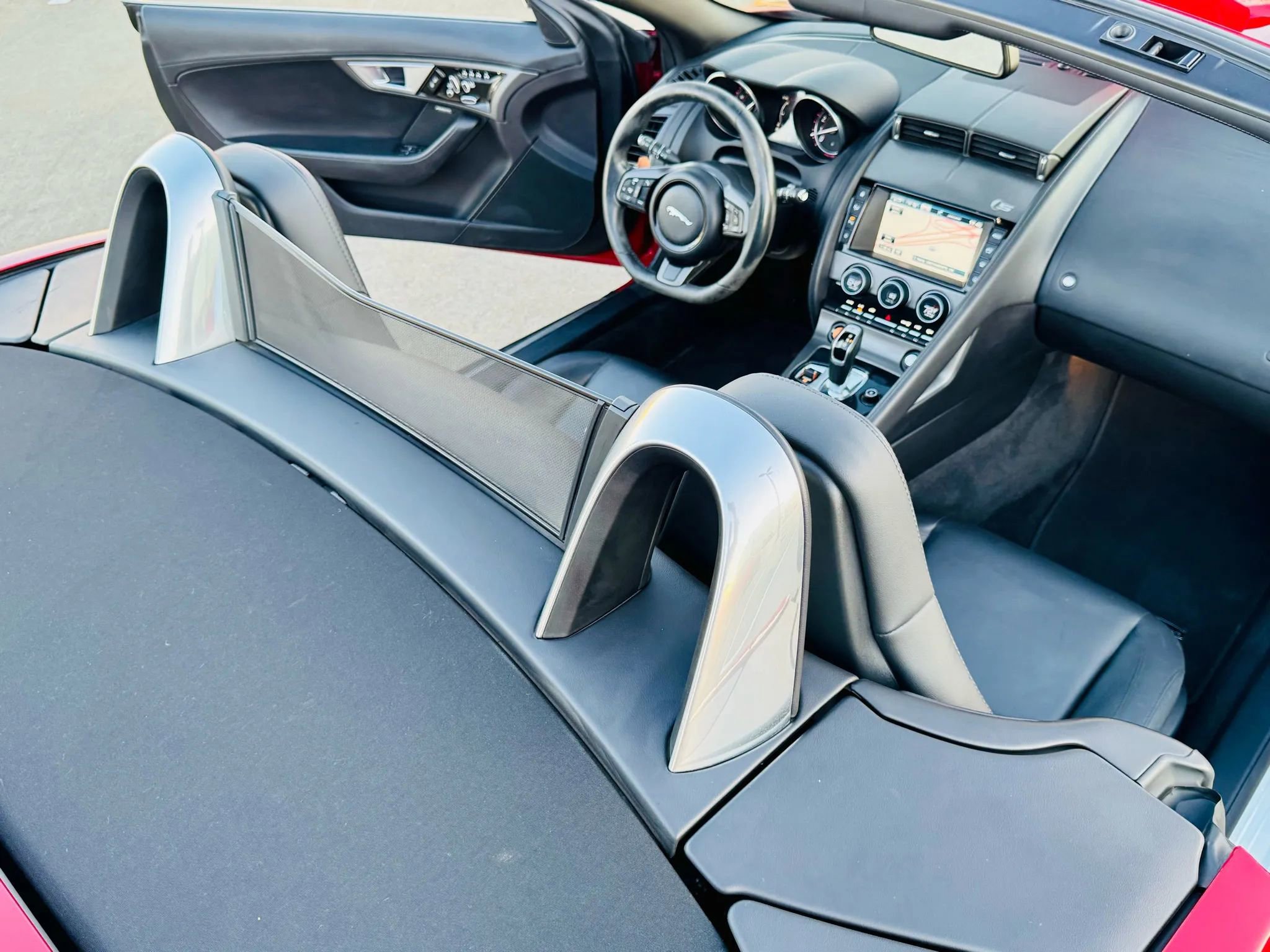 Used 2017 Jaguar F-TYPE S image 37