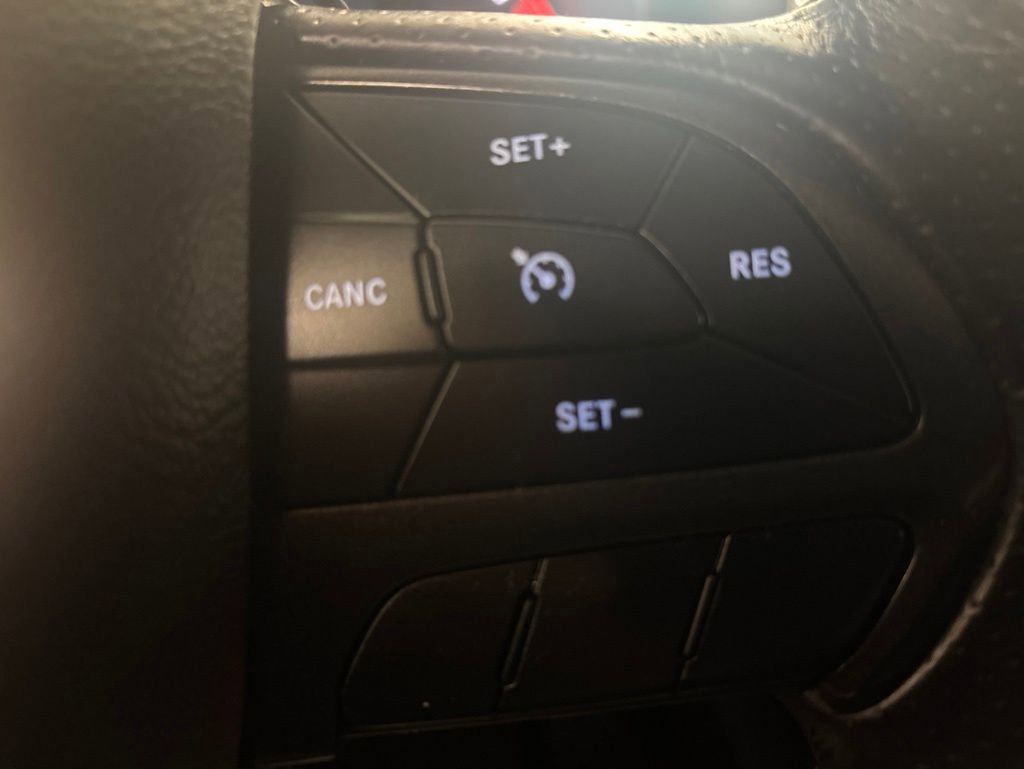Used 2018 Dodge Durango SXT w/ Quick Order Package 2BB AWD/4WD image 19