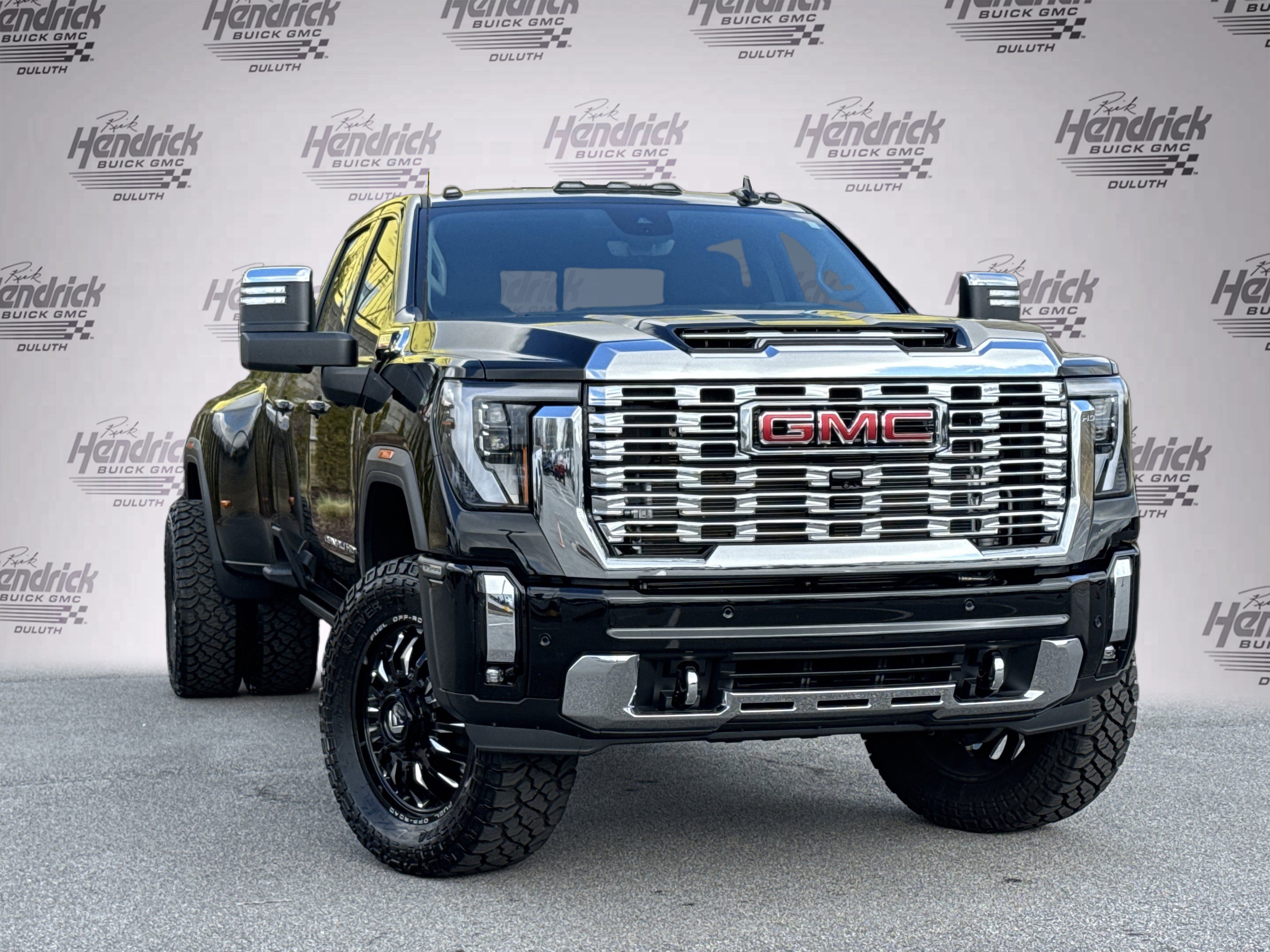 Used 2024 GMC Sierra 3500 Denali w/ Denali Reserve Package video 2