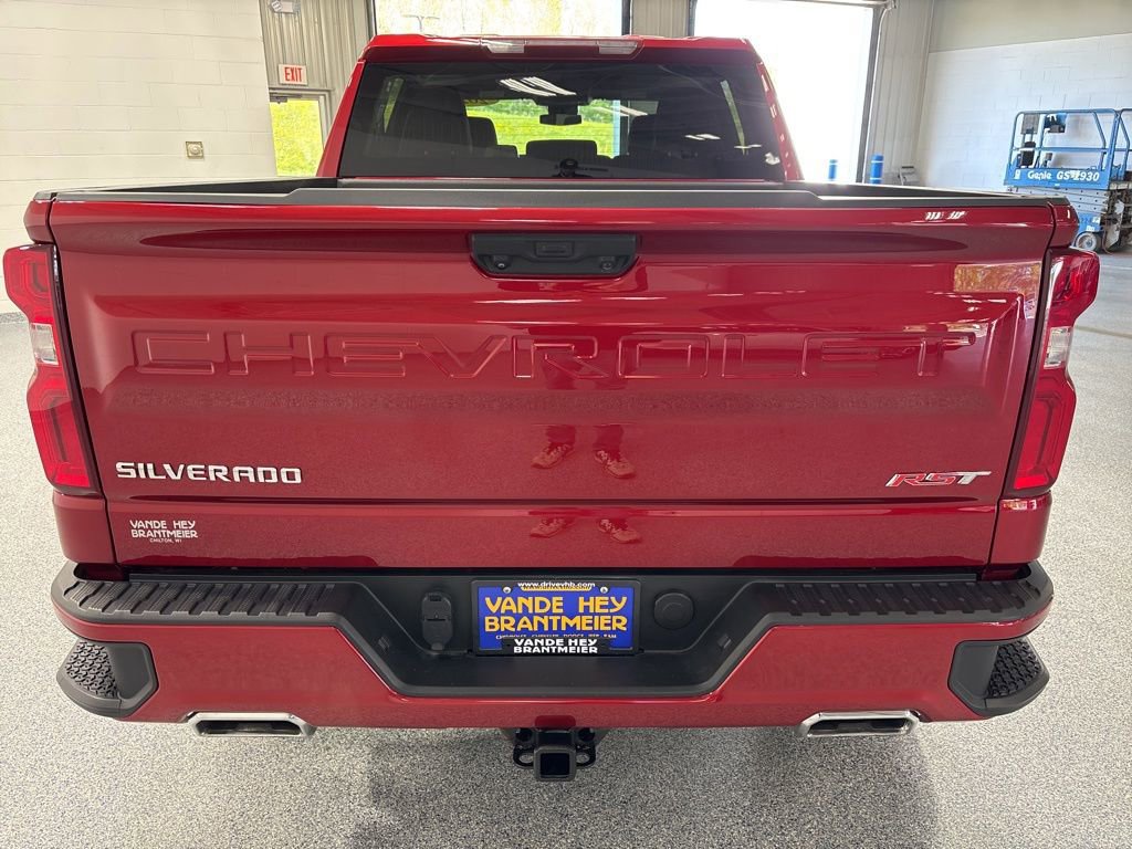 Used 2023 Chevrolet Silverado 1500 RST AWD/4WD image 5