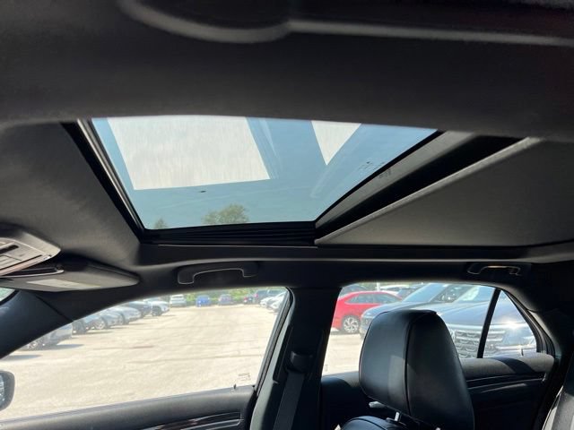 Used 2012 Chrysler 300 C w/ 19-Premium Speaker Group RWD image 24