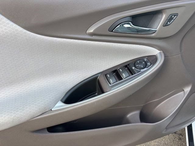 Used 2023 Chevrolet Malibu LT w/ LPO, Floor Liner Package FWD image 12
