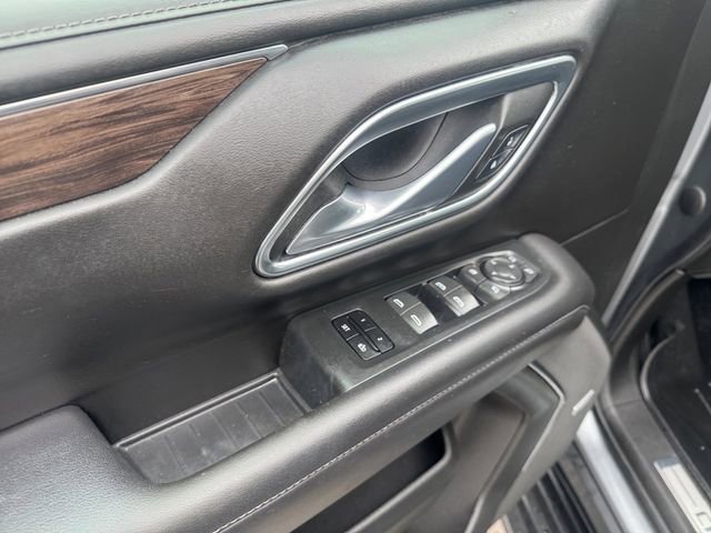 Certified 2022 Chevrolet Suburban LT w/ LT Signature Plus Package image 11