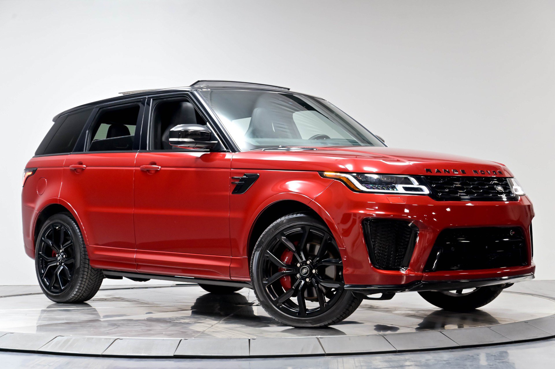 Used 2022 Land Rover Range Rover Sport SVR Carbon Edition AWD/4WD image 52