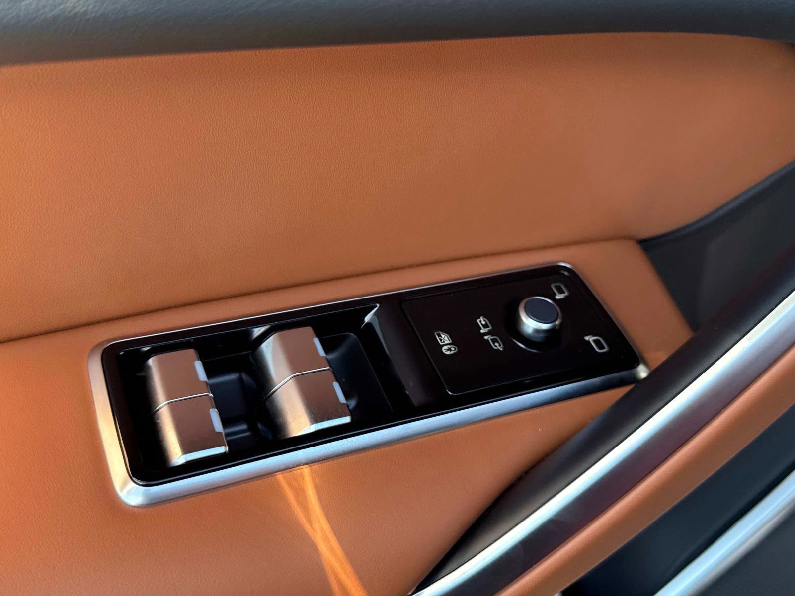 New 2026 Jaguar F-PACE R-Dynamic S image 15