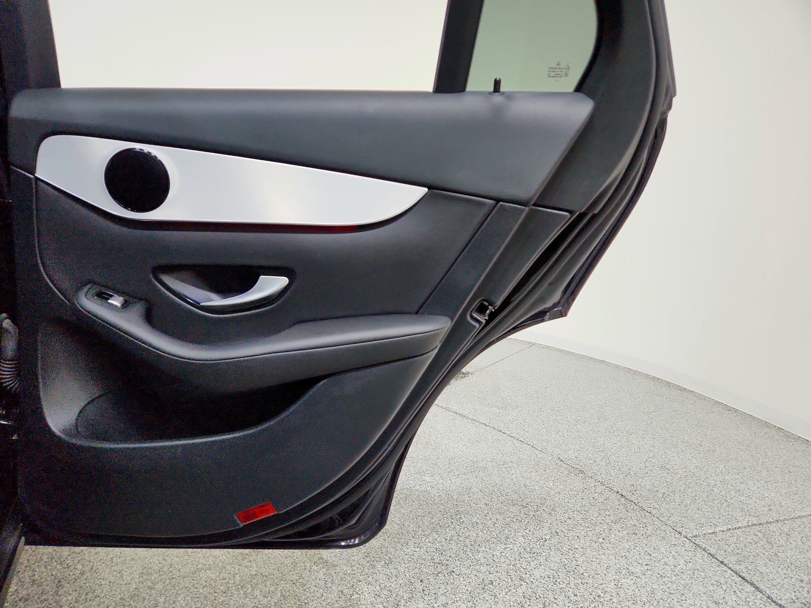 Certified 2022 Mercedes-Benz GLC 300 image 22