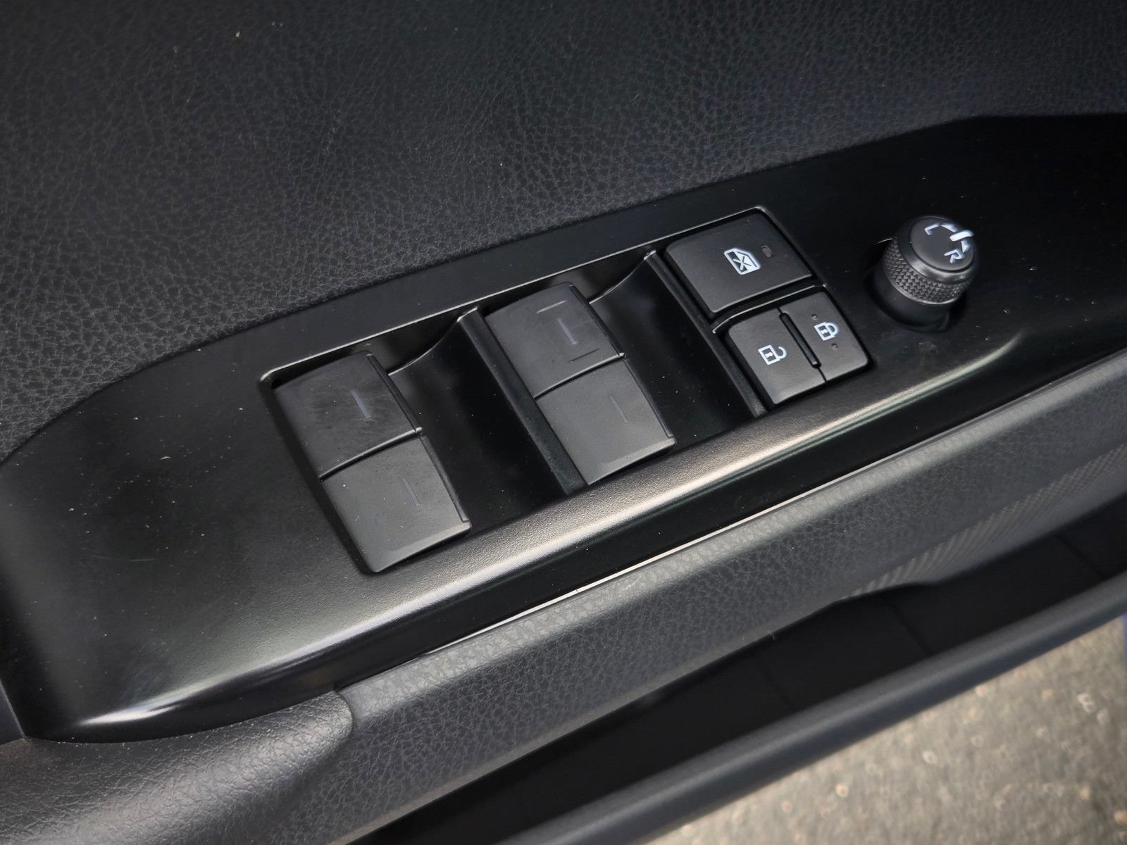 Certified 2026 Toyota Camry SE FWD image 10