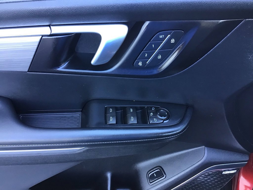 Used 2026 Buick Enclave Preferred w/ Power Package FWD image 10