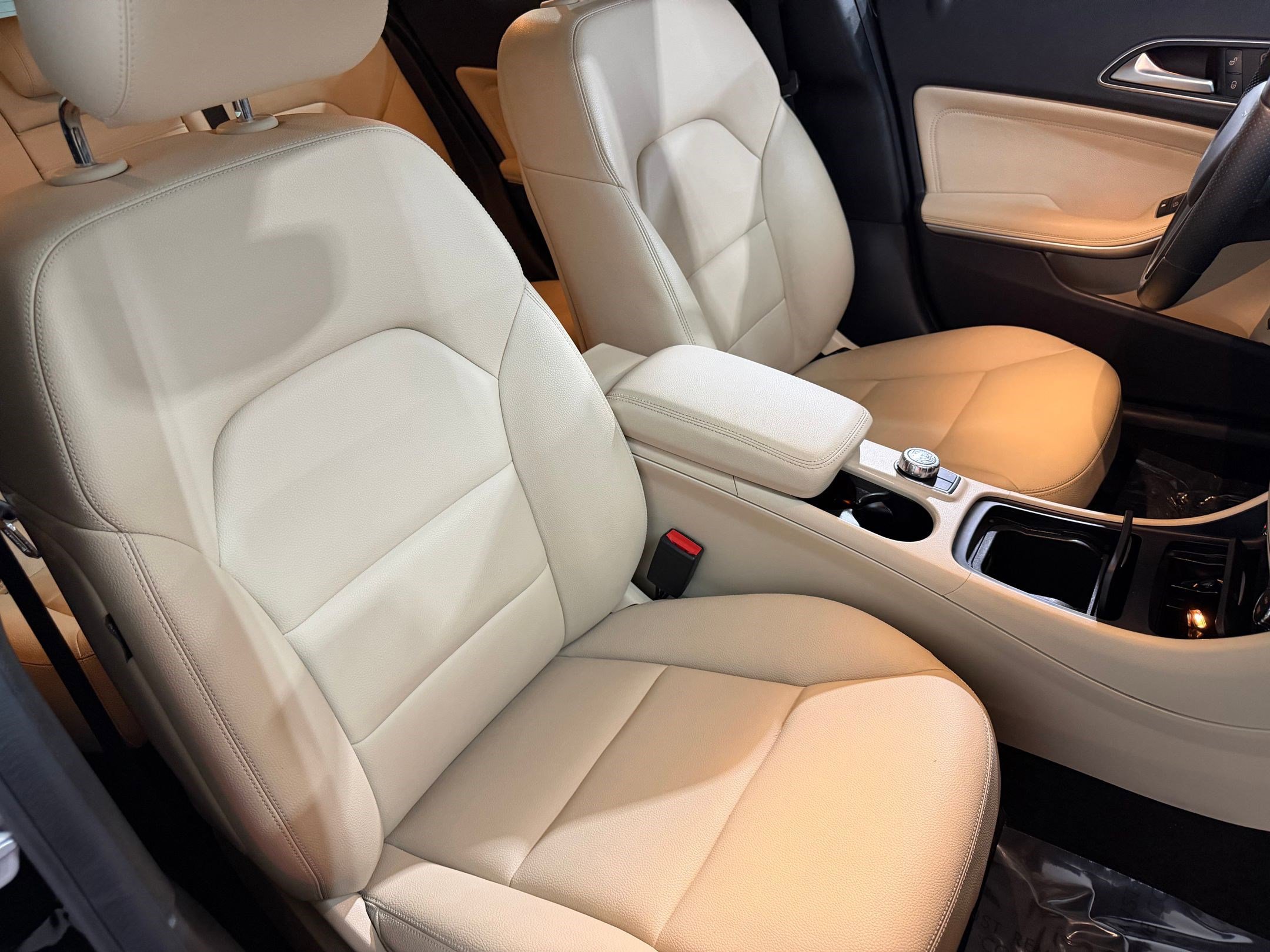 Used 2015 Mercedes-Benz GLA 250 image 45