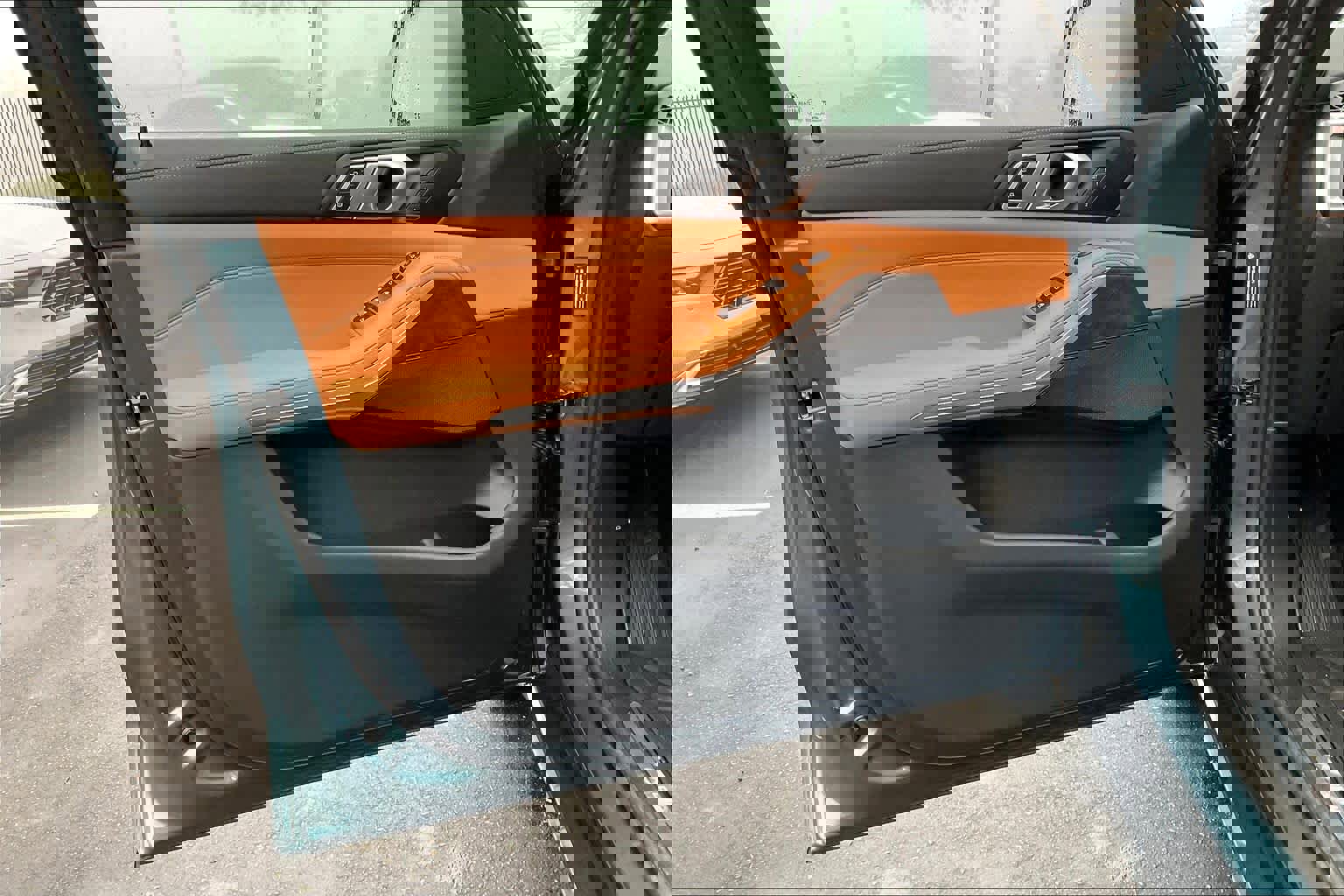 Used 2025 BMW X5 xDrive40i w/ Parking Assistance Package image 22