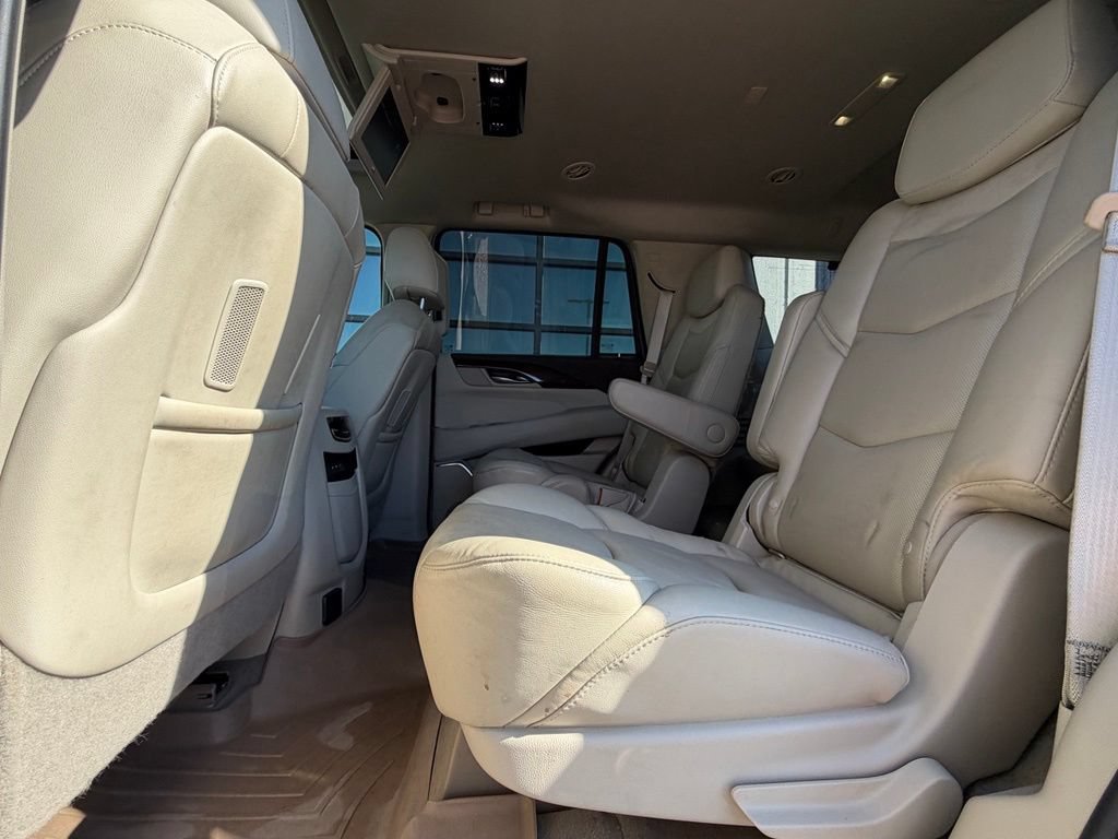 Used 2017 Cadillac Escalade Premium Luxury AWD/4WD image 8