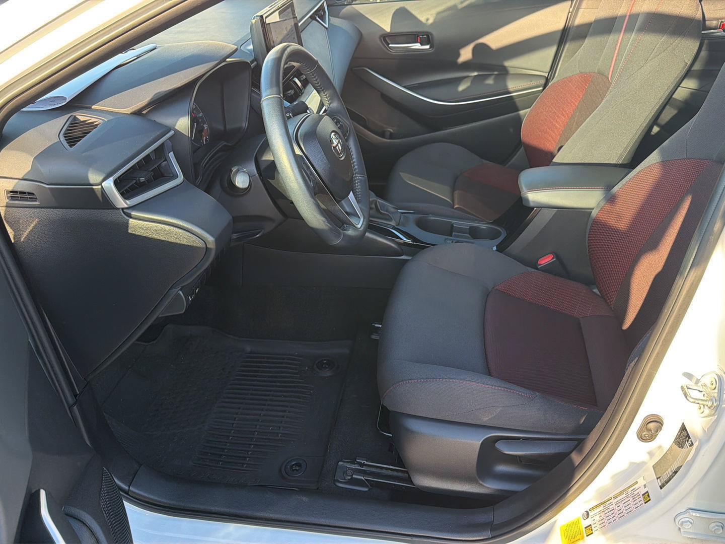 Used 2024 Toyota Corolla SE FWD image 10