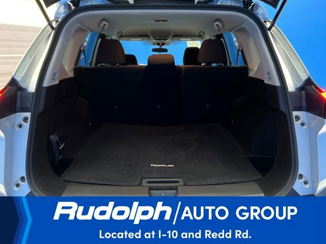 Used 2023 Nissan Rogue SV image 21