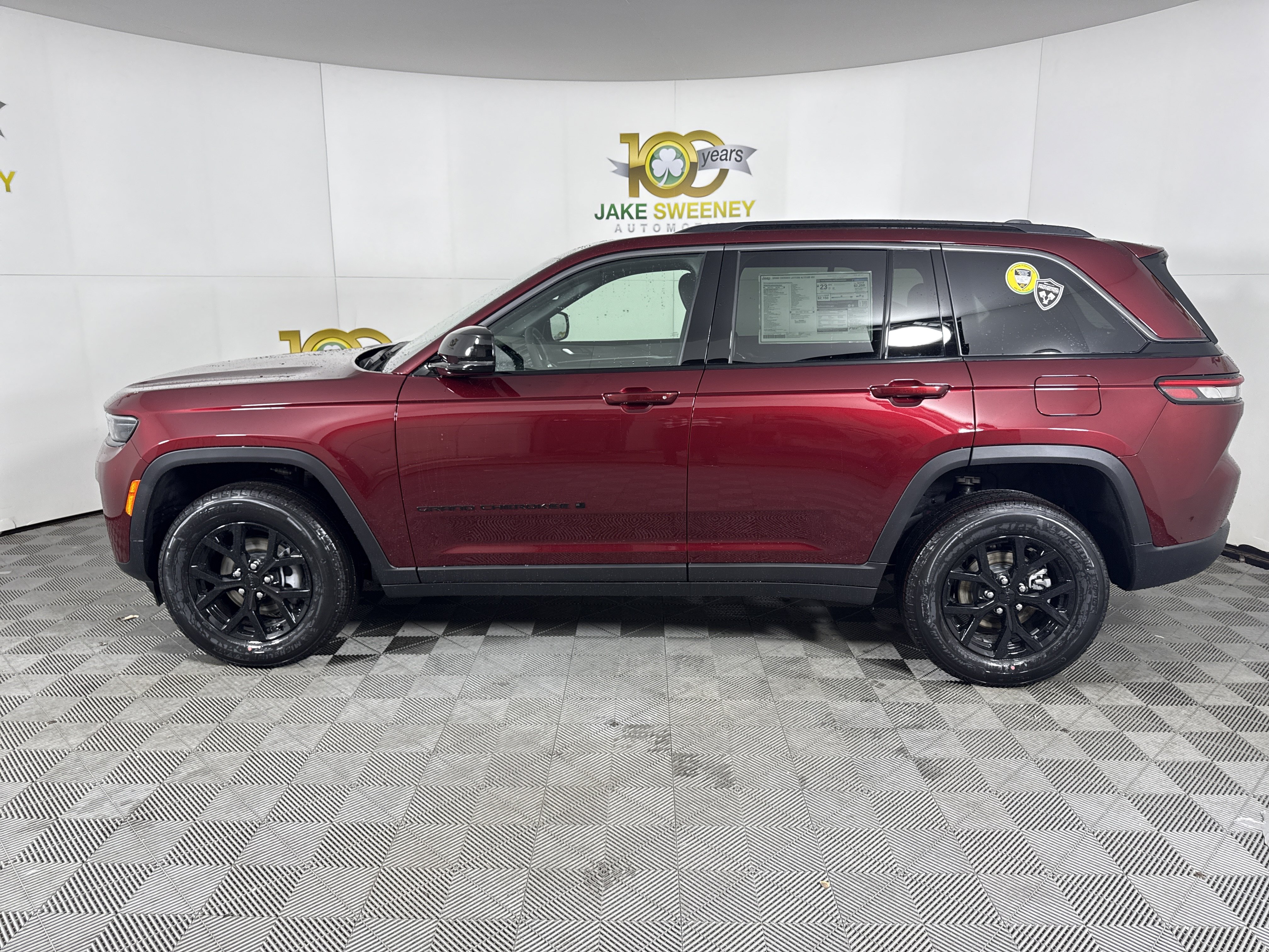 New 2026 Jeep Grand Cherokee 4WD image 5